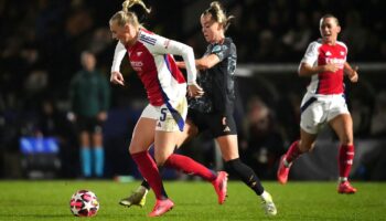 Der FC Bayern München um Giulia Gwinn (r) musste sich dem WFC Arsenal geschlagen geben und verpasste damit den Gruppensieg. Foto