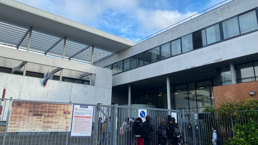 Colère à Stains après la chute d’une fenêtre sur une secrétaire : « On dénonce l’état du collège depuis des mois »