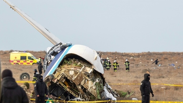 Crash de l'avion azerbaïdjanais: Poutine évoque des tirs de la défense aérienne russe au moment de l'incident