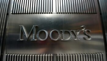 Crise politique et économique: Moody's dégrade la note de la France d'un cran