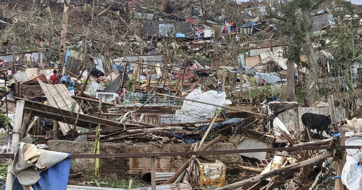 Cyclone Chido : à Mayotte, « on se croirait après la Seconde Guerre mondiale »