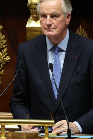 DIRECT. Motions de censure : «Je n'ai pas peur», assure Michel Barnier avant le vote