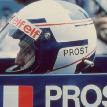 Dans « Prost », sur Canal+, Alain Prost revient sur sa trajectoire, loin d’être toute tracée