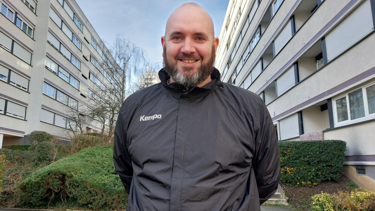 De Pontoise à la Tunisie : Kevin Decaux, sélectionneur de l’équipe de handball féminin, savoure la médaille