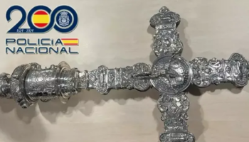 Detenido por robar una cruz de plata del siglo XVII en una iglesia de Salamanca