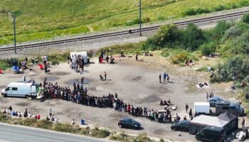 Dunkirk camp shooter is 'aggrieved security guard with grudge against migrants'