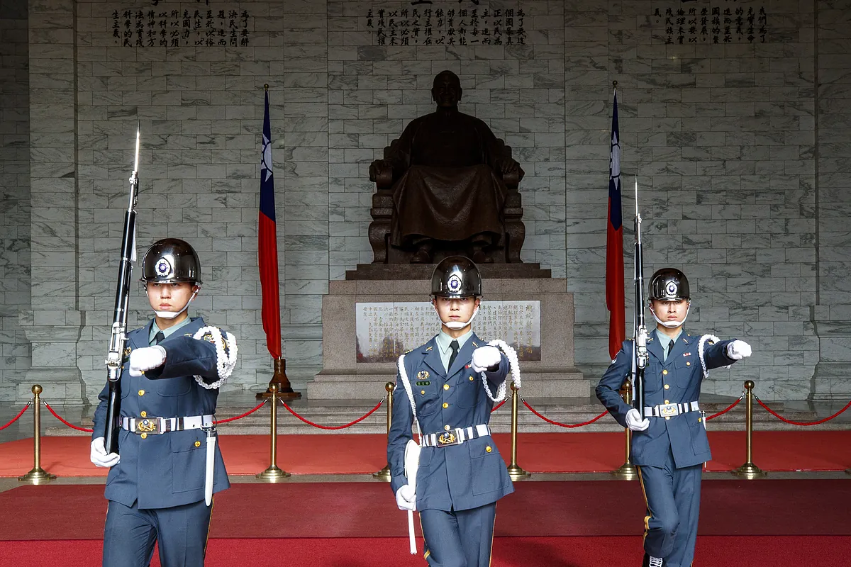 El año en el que Taiwan quiso (sin éxito) romper con el legado de su dictador