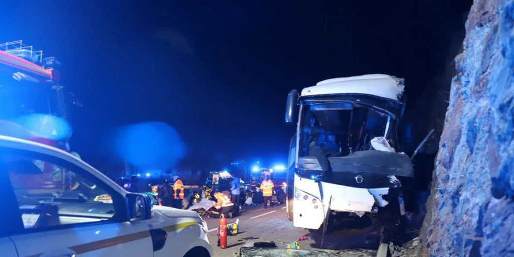 El bus de Hospitalet siniestrado en Francia: un «sube y baja» a Andorra organizado por una empresa sin licencia «desde hace años»