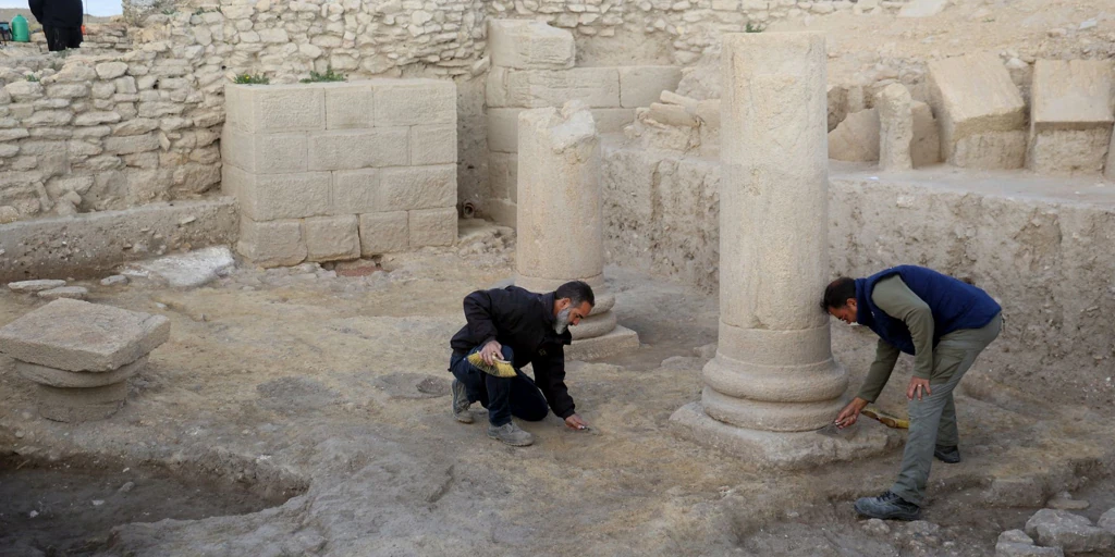 El yacimiento de  Ategua se abre de nuevo a las visitas en Córdoba con el hallazgo de un templo romano