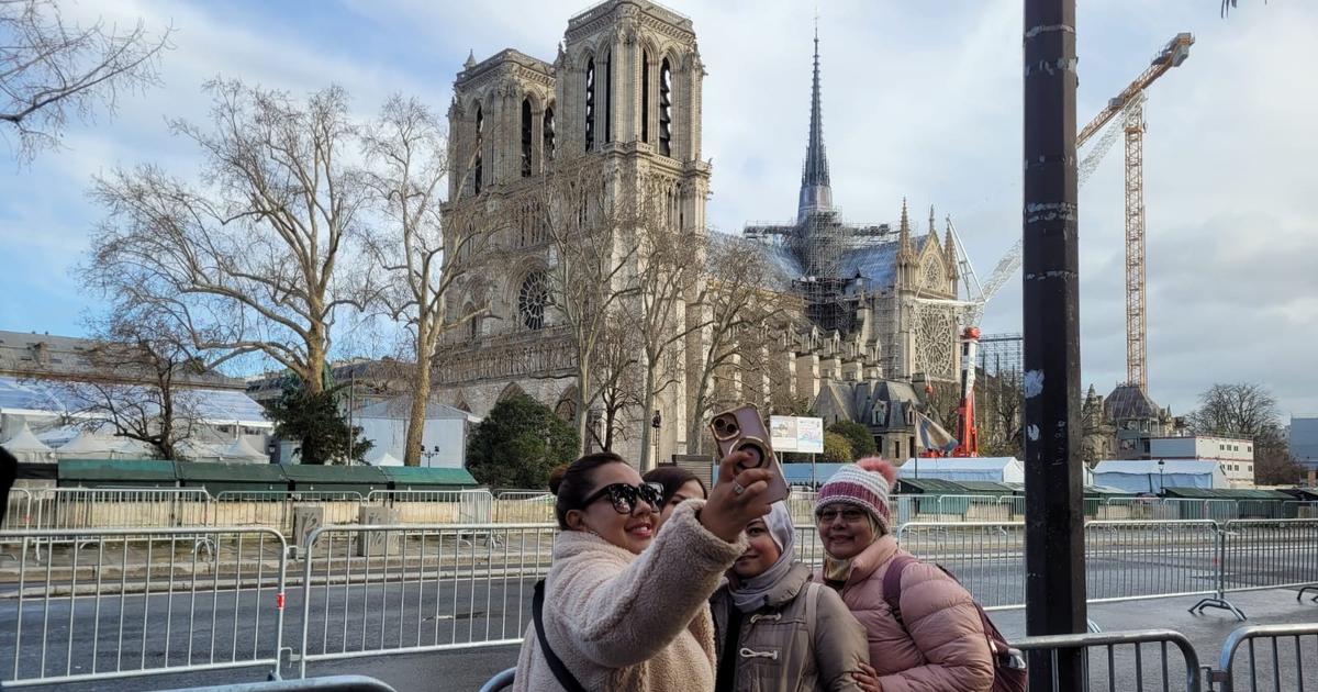 «Elle est magnifique!» : l’émerveillement des Parisiens et des touristes avant la réouverture de Notre-Dame