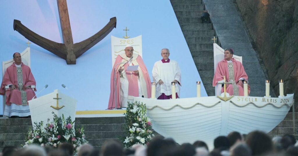 En Corse, le pape François célèbre la foi populaire