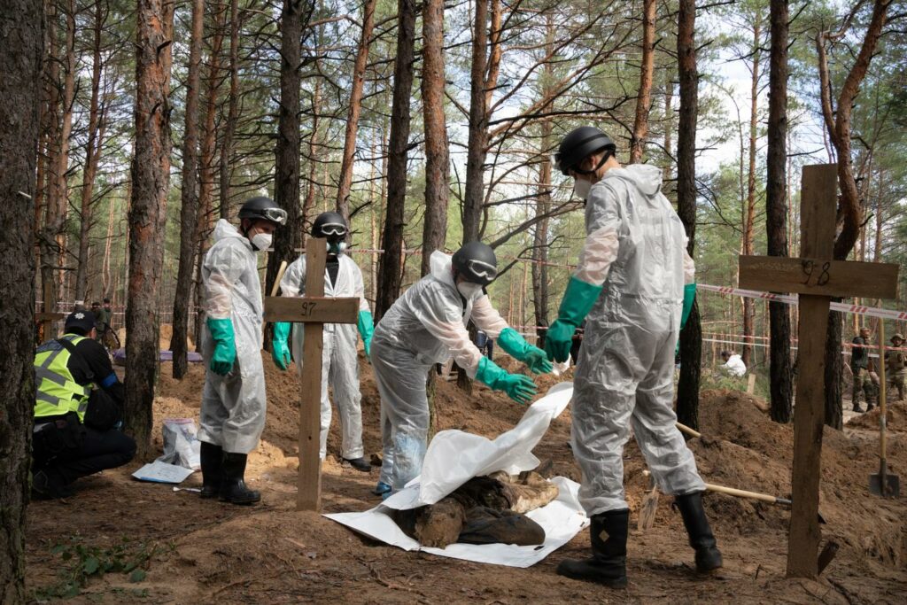 En Ukraine, la difficile quête des disparus du champ de bataille