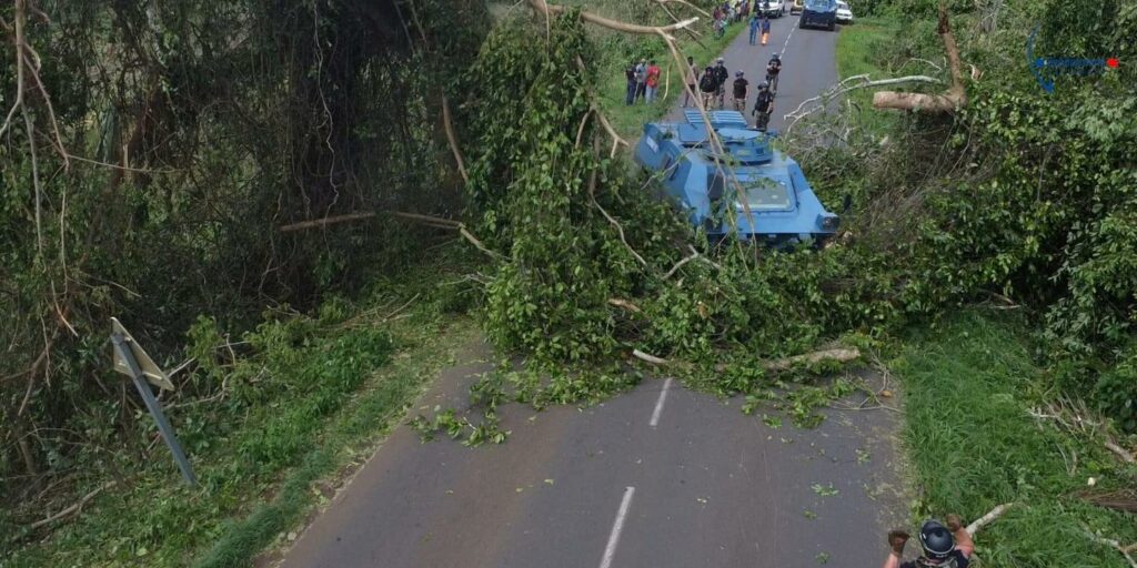 En direct, cyclone Chido à Mayotte : Geneviève Darrieussecq insiste sur l’importance de « renforcer » l’hôpital de l’archipel