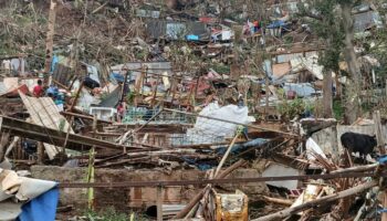 En direct, cyclone Chido à Mayotte : « Il faudra des jours et des jours » avant de connaître le nombre de victimes