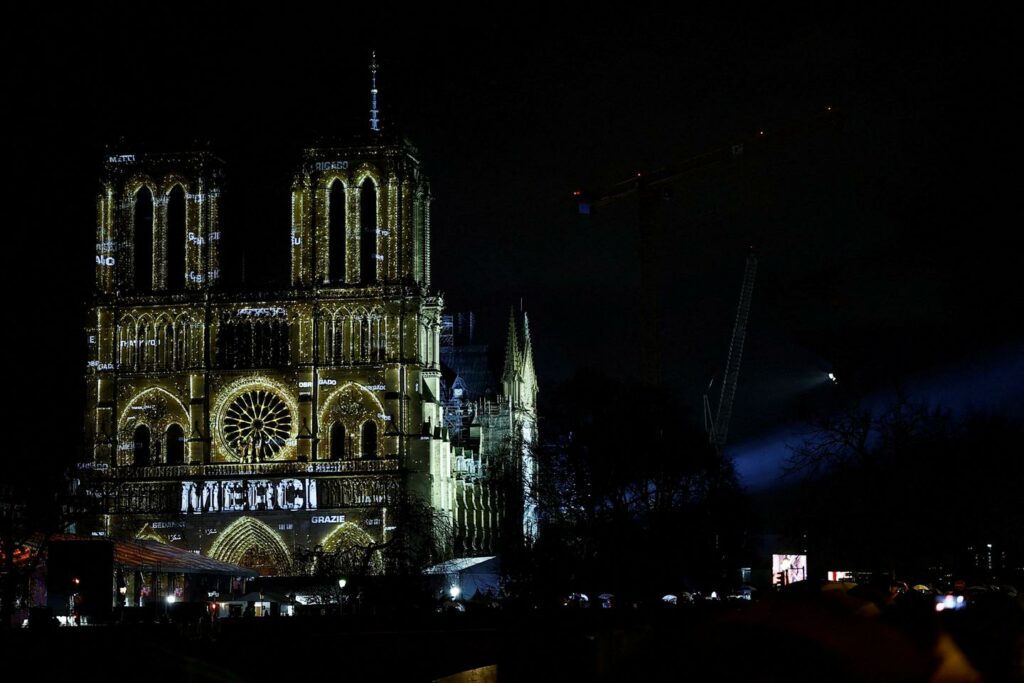 En images : Notre-Dame a rouvert ses portes, cinq ans après avoir été sauvée des flammes