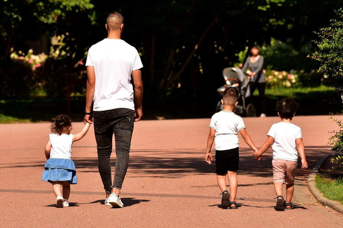 En vacances, le calvaire des enfants des autres (qui mangent bio et ne connaissent pas le mot « non »)