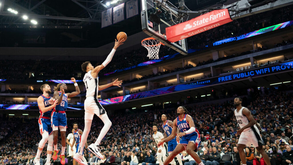 « Être reconnu est secondaire » : Victor Wembanyama épate encore la NBA avec un impressionnant triple-double