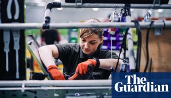 Eurozone manufacturers see ‘no sign of recovery’ as UK orders slow