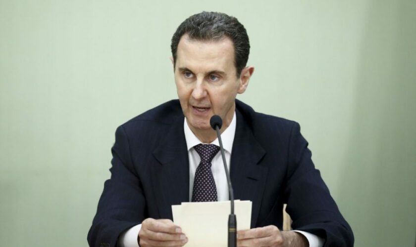 Fact checking : Bachar al-Assad peut-il toucher le chômage après son abandon de poste ?