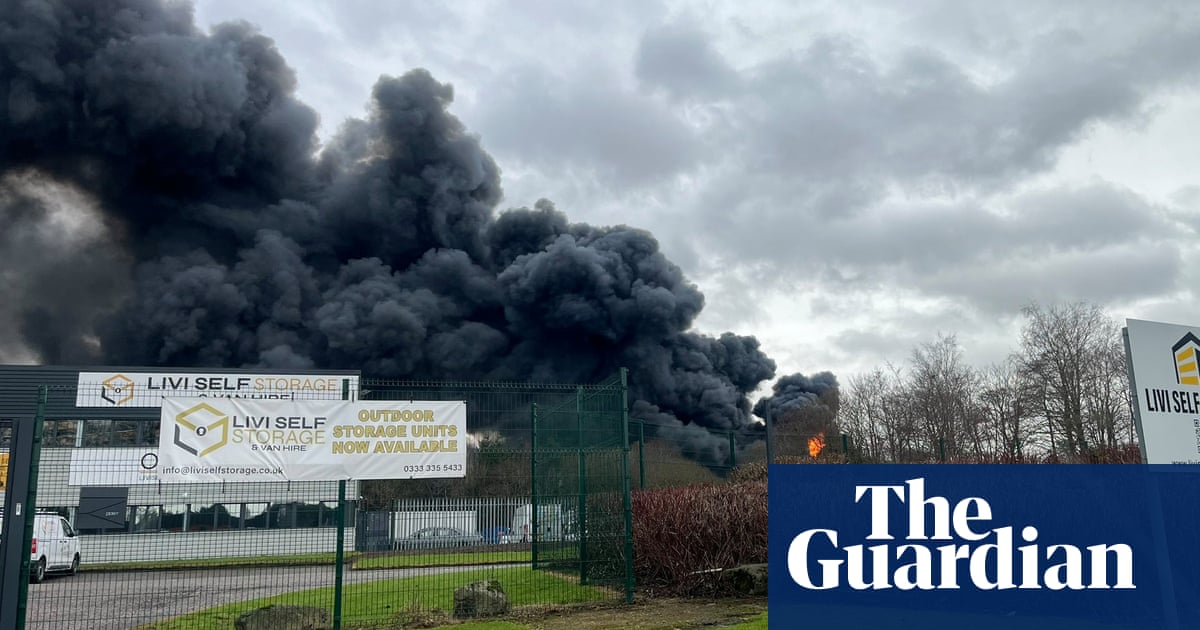 Firefighters tackle huge blaze at industrial estate in West Lothian