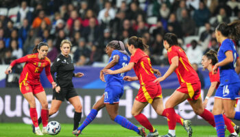 France - Espagne (2-4) : en amical, les Bleues dominées par les championnes du monde espagnoles