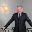 François Bayrou à Matignon, la revanche d’un inlassable centriste