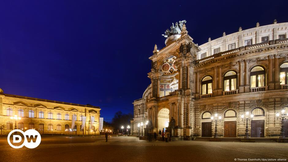 Germany: Dresden opera visitors fall sick