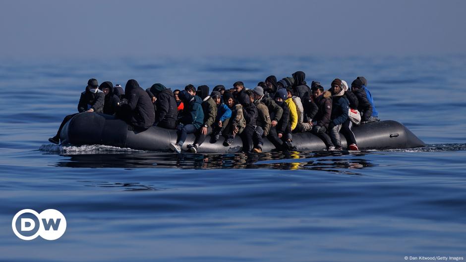 Germany, UK look to stamp out people smuggling