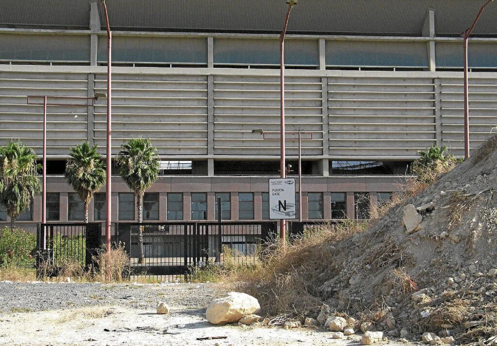 Hallan el cadáver de una mujer en el Estadio de La Cartuja, a la que buscaban desde el pasado lunes