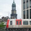 Hamburg places blanket ban on weapons in buses and trams