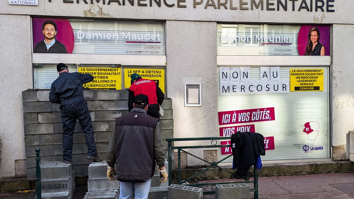 Hollande, Batho… Des agriculteurs murent des permanences de députés ayant voté la motion de censure