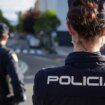 Hospitalizada una mujer tras lanzarla una hombre desde un cuarto piso en Marbella