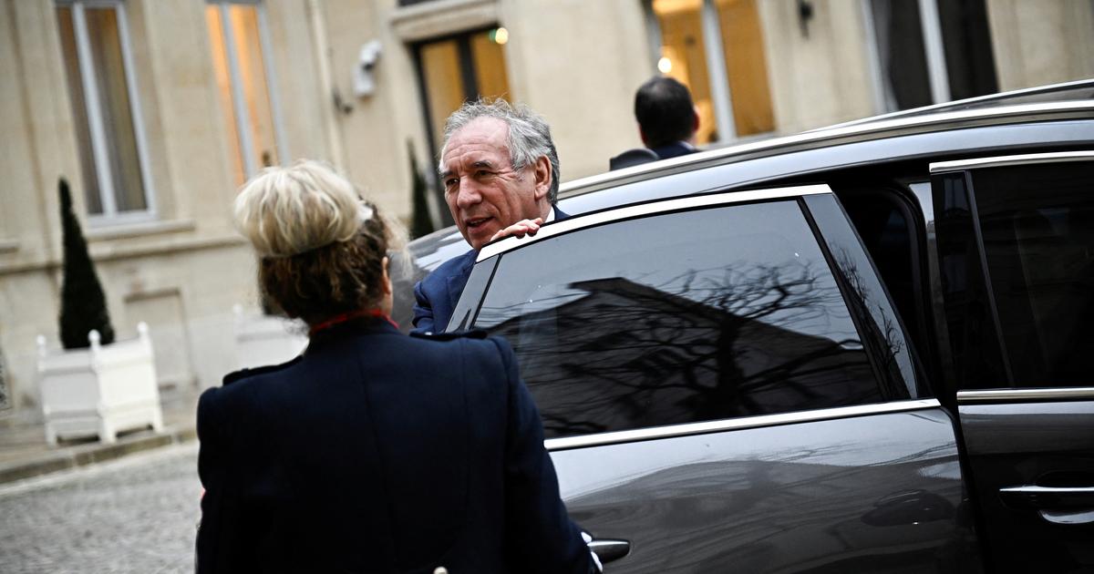 « Il faut bien que quelqu’un s’y colle » : à Matignon, les débuts contrariés de François Bayrou