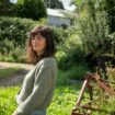 Inès Léraud, journaliste : « Les blessures psychologiques et sociales du remembrement des terres agricoles ne sont pas refermées »