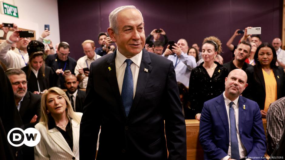 Israel: PM Netanyahu takes stand in corruption trial