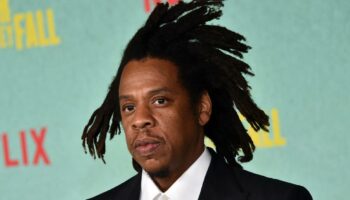 La plaignante reconnaît des « erreurs » dans son témoignage contre Jay-Z mais maintient ses accusations de viol