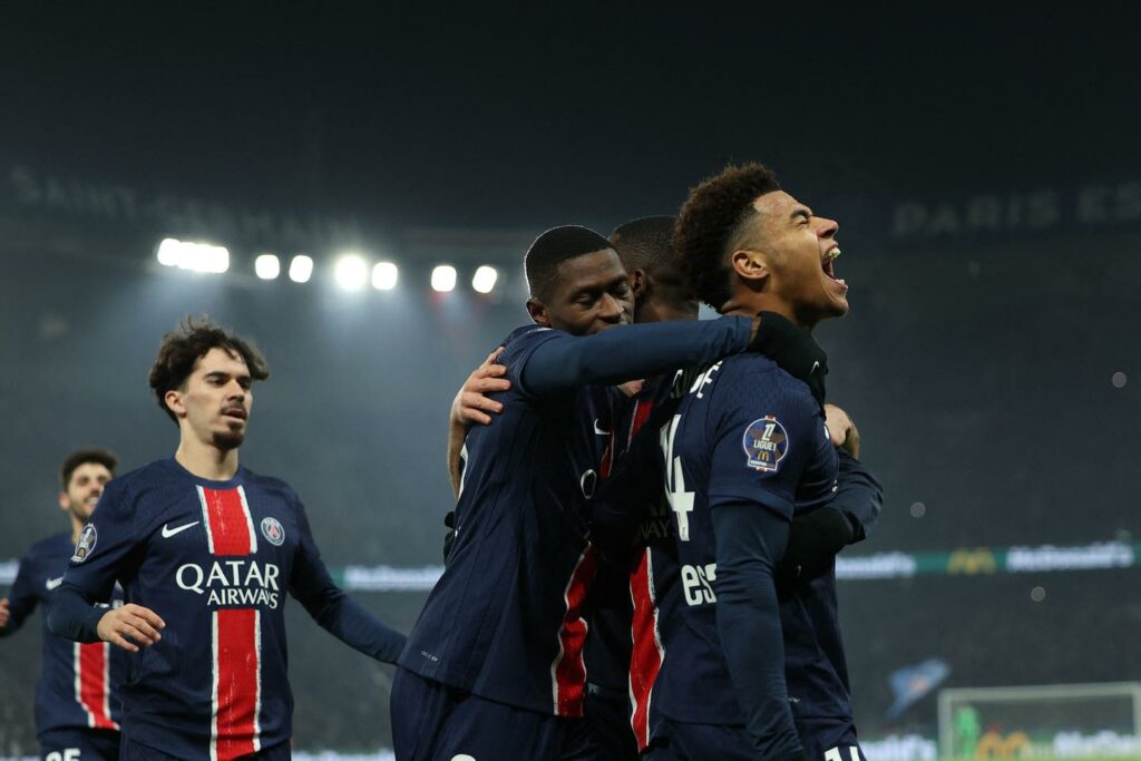 Ligue 1 : le PSG, porté par Désiré Doué, se redonne confiance en battant l’OL