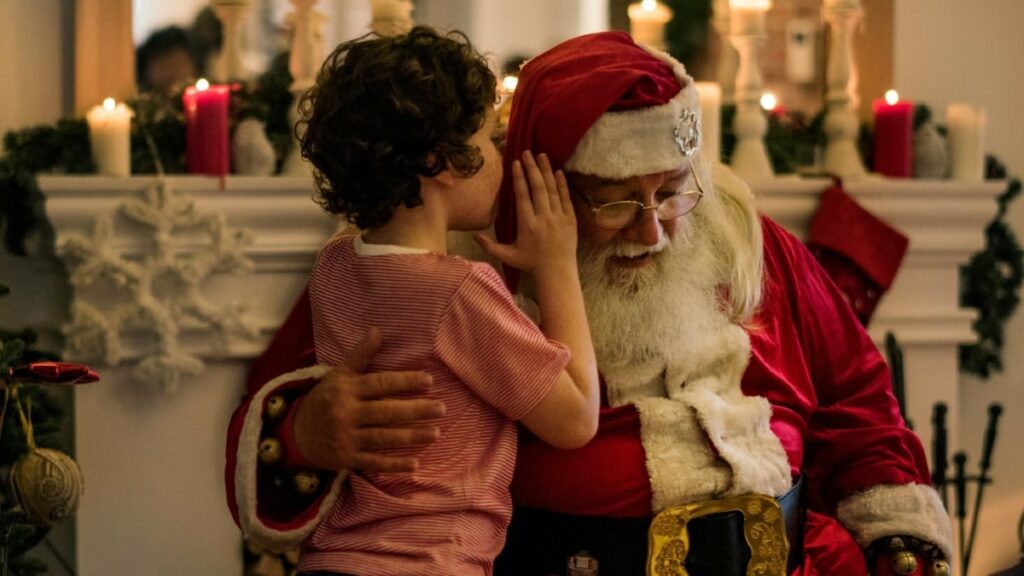 Mentir sur l'existence du Père Noël est une bonne chose pour le développement de votre enfant