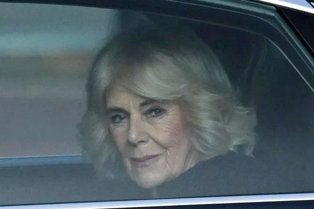 NHS' nine symptoms of pneumonia amid Queen Camilla's health bombshell