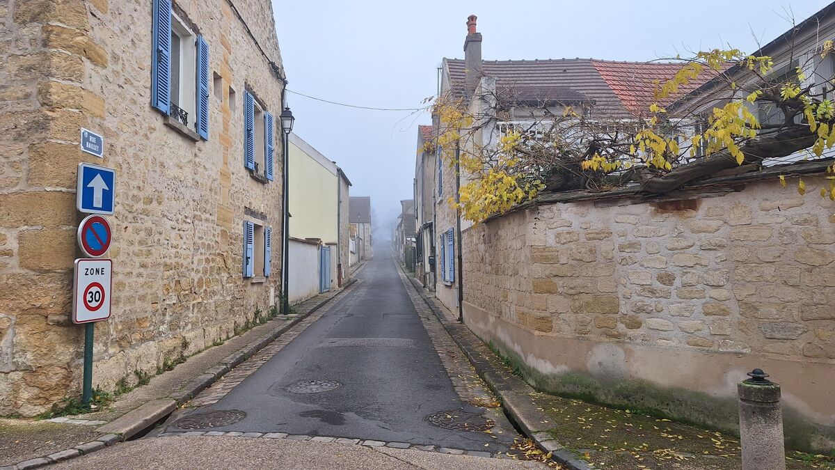 Neuville : agressé à coups de marteau par une bande