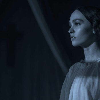 « Nosferatu » avec Lily-Rose Depp, un film de vampires à l’ancienne