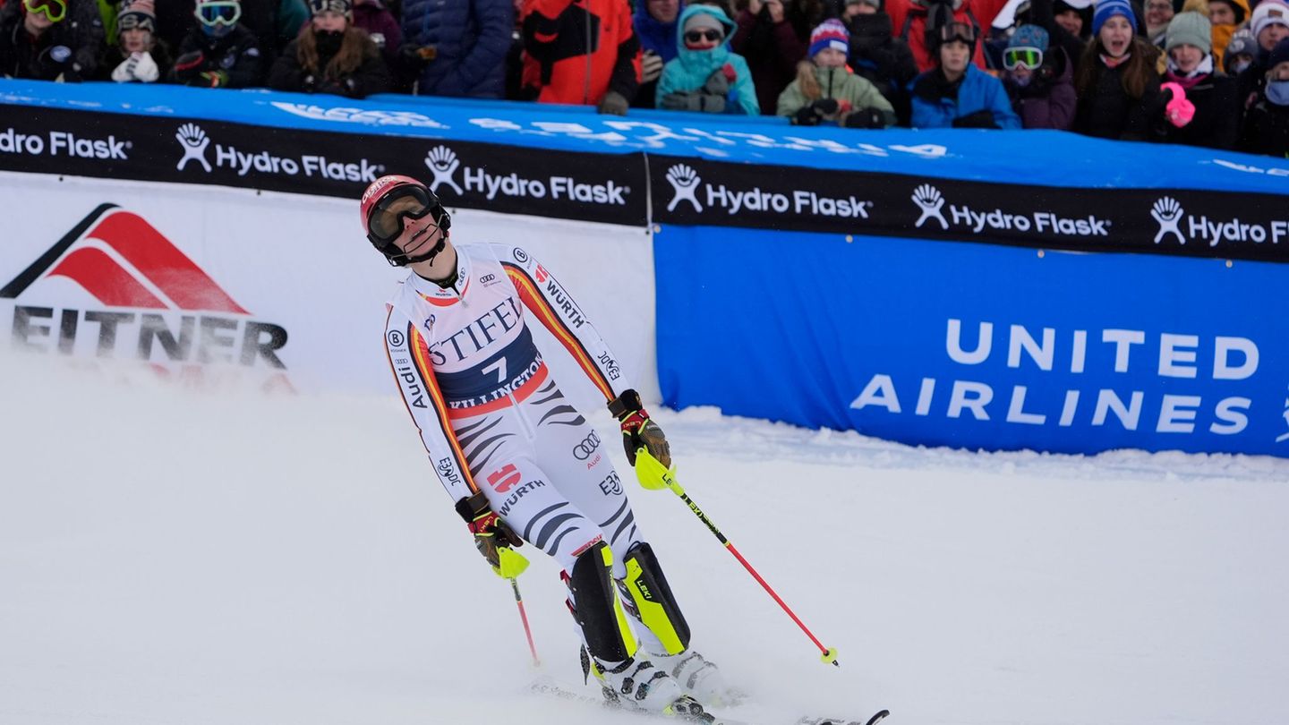 Lena Dürr verspielt ihr perfekte Ausgangslage im Slalom-Finale von Killington. Foto: Robert F. Bukaty/AP/dpa