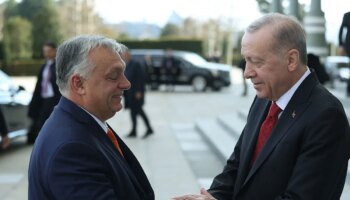 Orban busca el apoyo de Erdogan para su "tregua navideña" en Ucrania