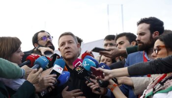 Page no asiste al discurso final de Sánchez porque "se ha acumulado mucho retraso y tiene un compromiso personal"