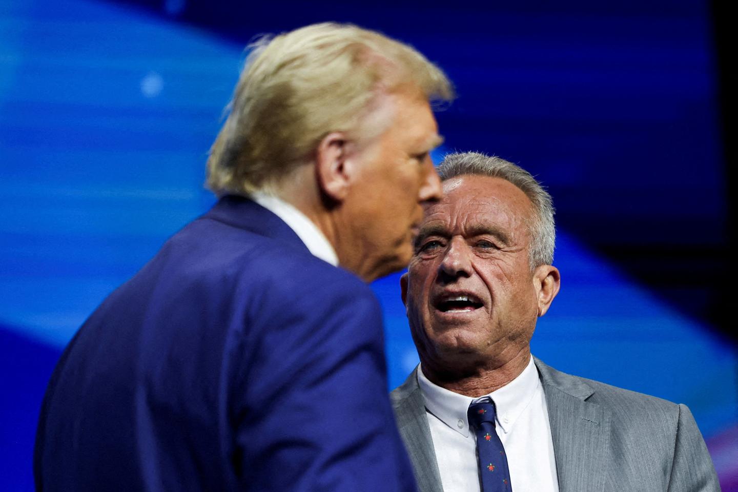 Robert F. Kennedy Jr nommé ministre de la santé : près de 80 Nobel s’opposent au choix de Donald Trump