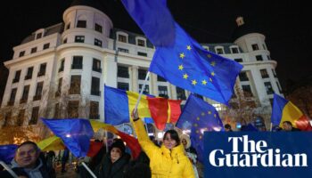 Romanian pro-European parties agree to form coalition government