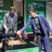 Schach: Nach Streit um Jeans: Carlsen tritt doch bei Blitzschach-WM an