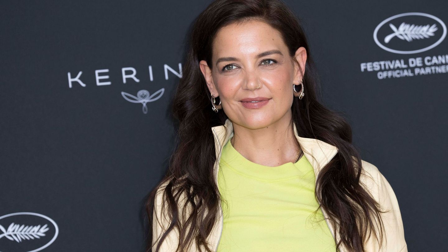 US-Schauspielerin Katie Holmes rügt ein britisches Boulevardblatt. (Archivbild) Foto: Scott Garfitt/Invision/AP/dpa