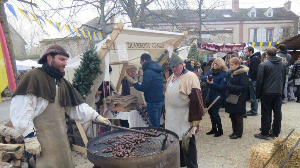 Soupe et vin chauds, marrons grillés et idées cadeaux : le marché de Noël de Provins, toujours plus médiéval