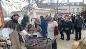 Soupe et vin chauds, marrons grillés et idées cadeaux : le marché de Noël de Provins, toujours plus médiéval